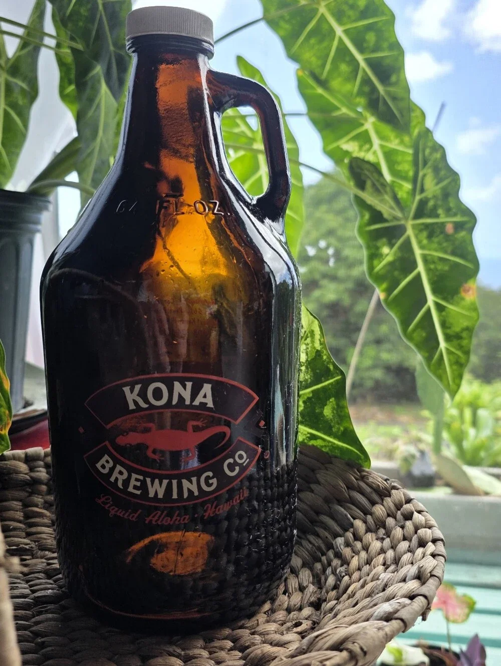 Kona Brewing Co 64oz Brown Glass Growler Hawaii Collectible